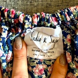 Cute off the shoulder mid riff flowy blouse